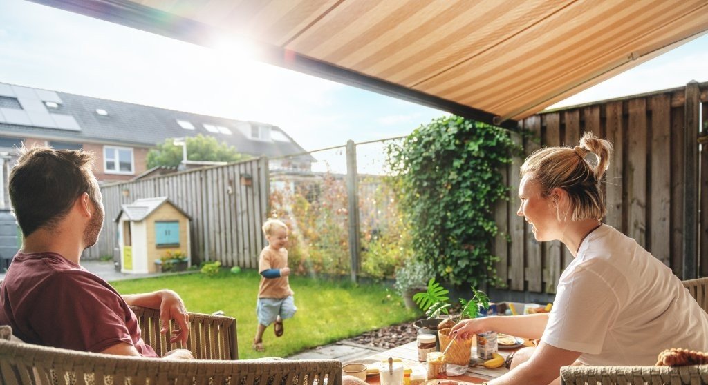 zonnescherm familie